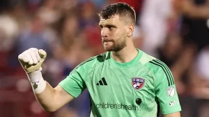 Maarten Paes Tanggapi Rumor Persib Bandung di Tengah Peningkatan Kariernya